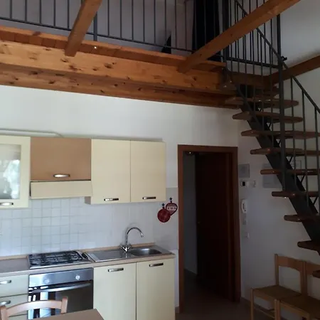 Paradisoincollina Ss Фермерский дом *